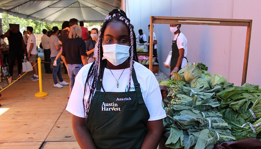 Chicago Teens Transform Liquor Store Into Fresh Food Market: 'We Can Do So Much More'